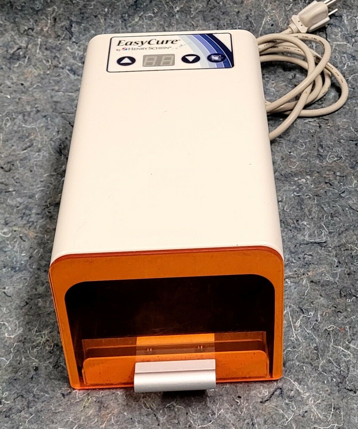 Henry Schein Easy Cure Light Curing Unit
